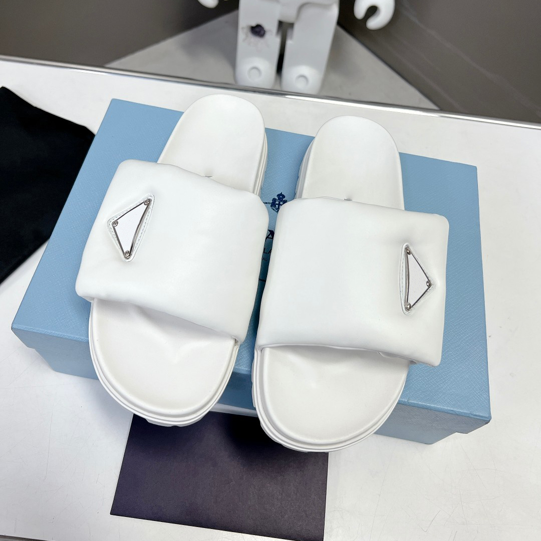 Designer Slides Women Man Slippers Luxury Sandals Brand Sandals Real Leather Flip Flop Flats Slide Casual Shoes Sneakers Boots by brand W307 05, #3
Designer Slides Women Man Slippers Luxury Sandals Brand Sandals Real Leather Flip Flop Flats Slide Casual Shoes Sneakers Boots by brand W307 05, #3