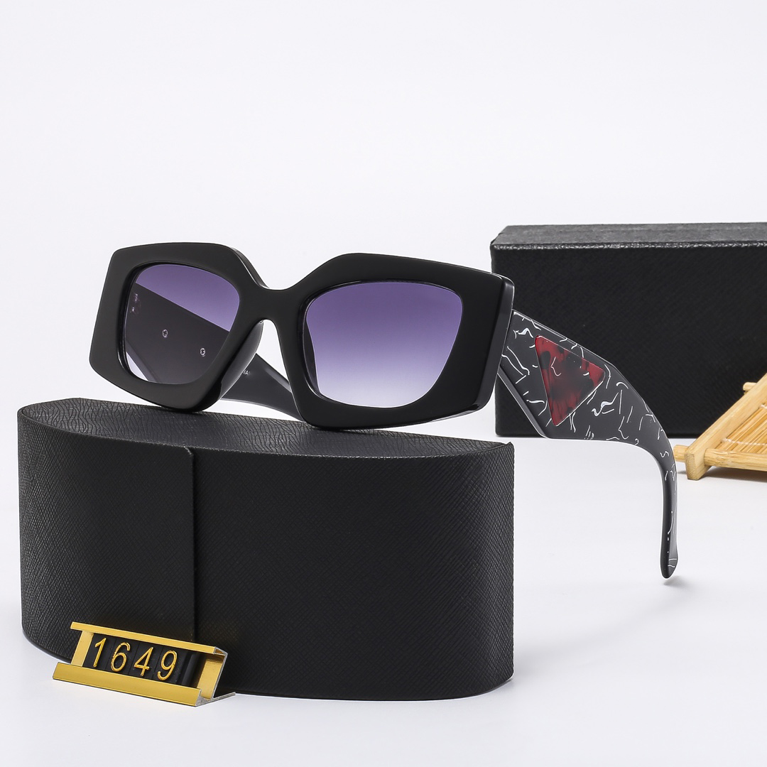 Fashion designer sunglasses women sunglasses men designer glasses men waterproof full frame mixed color UV400 lunette homme men glasses luxury glasses With Box
Fashion designer sunglasses women sunglasses men designer glasses men waterproof full frame mixed color UV400 lunette homme men glasses luxury glasses With Box