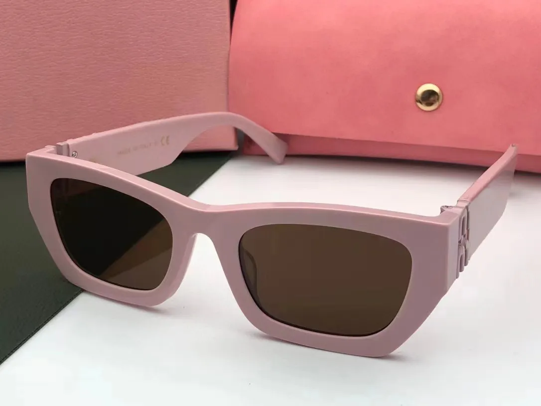 Womens Sunglasses For Women Men Sun Glasses Mens Fashion Style Protects Eyes UV400 Lens With Fashion Eyeglasses
Womens Sunglasses For Women Men Sun Glasses Mens Fashion Style Protects Eyes UV400 Lens With Fashion Eyeglasses