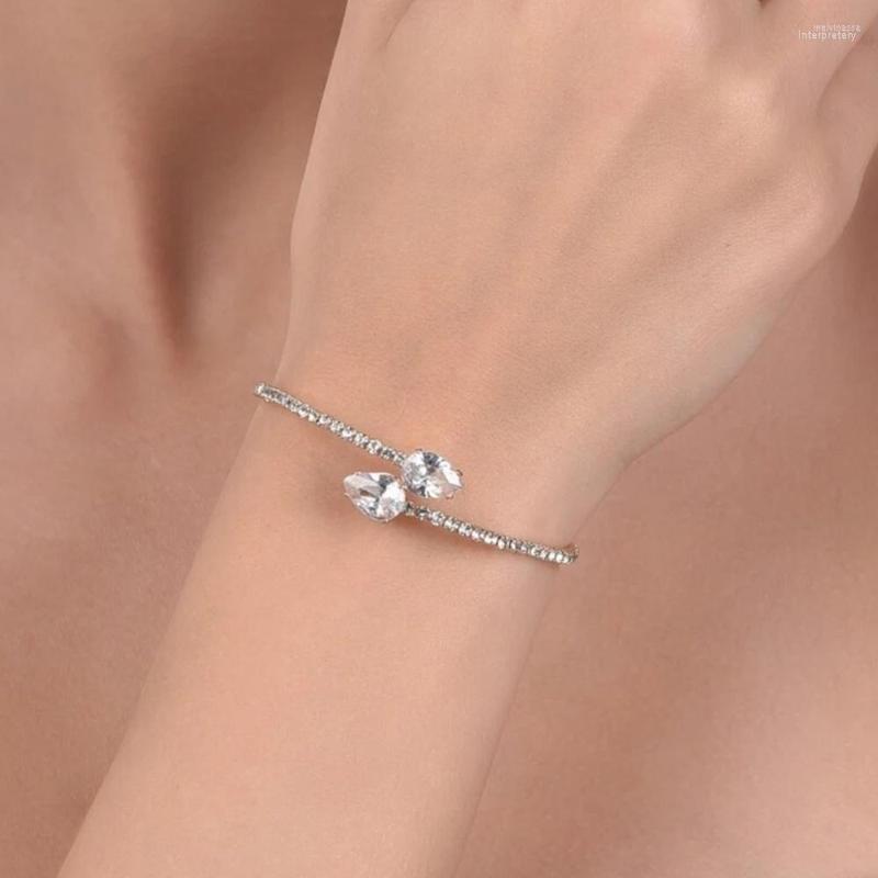 Bangle Simple Water Drops Adjustable Bracelet Zircon Bridal For Women Luxury Designer Rhinestone Open Cuff Jewelry Gift
Bangle Simple Water Drops Adjustable Bracelet Zircon Bridal For Women Luxury Designer Rhinestone Open Cuff Jewelry Gift