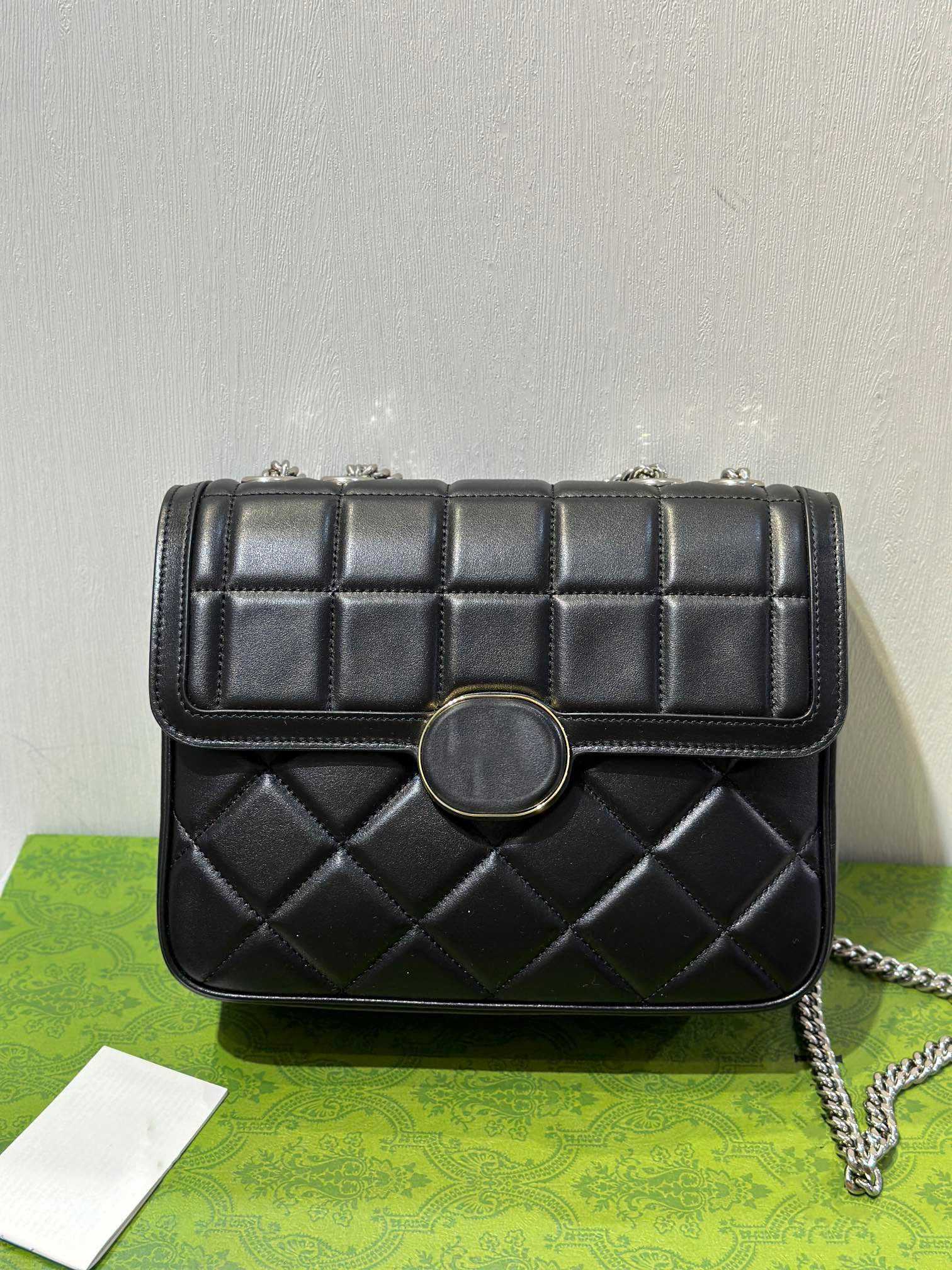 The 2023 brand new shoulder bag features a quilted design, black quilted leather, gold accents, leather lining, and interior: 1 zipper pocket
The 2023 brand new shoulder bag features a quilted design, black quilted leather, gold accents, leather lining, and interior: 1 zipper pocket