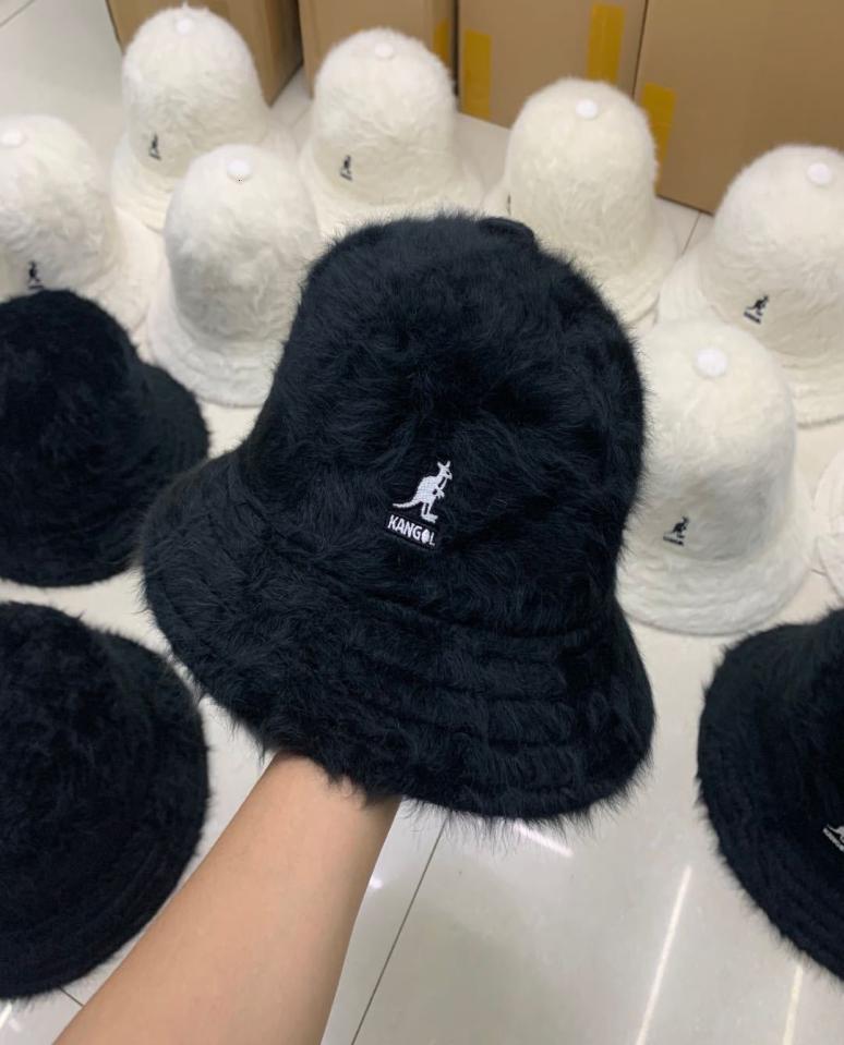 

2020 new kangaroo Kangol furgora casual autumn winter round top rabbit hair Plush basin cap fisherman039s hat6306368, Black