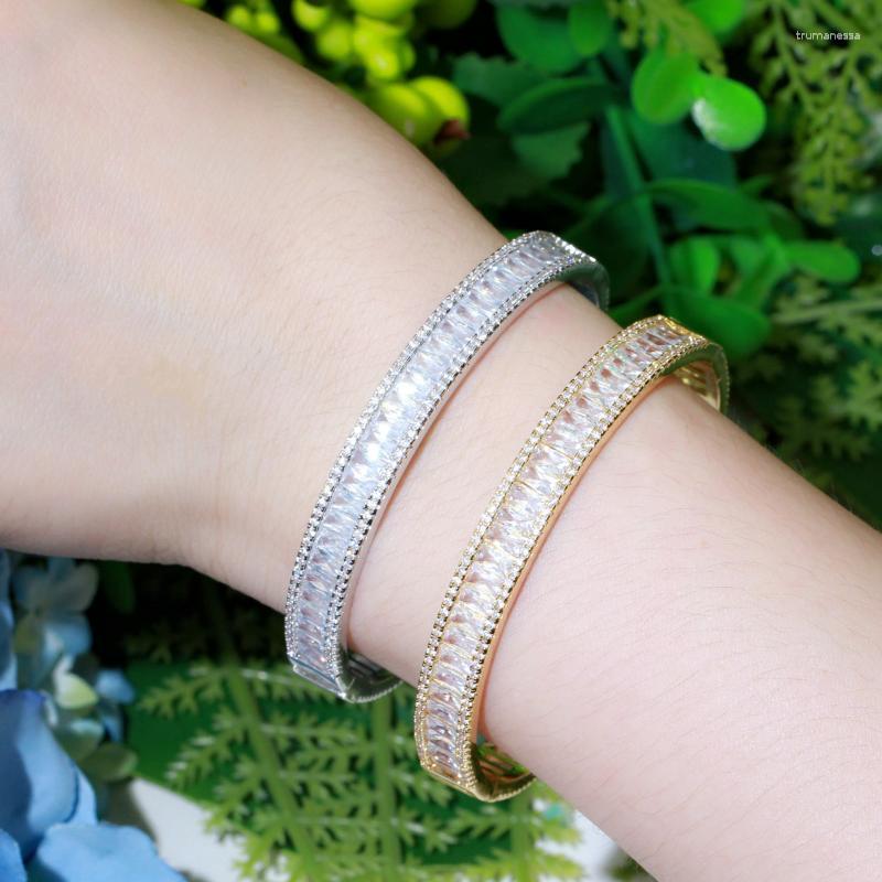 Bangle CWWZircons Luxury Baguette CZ Cubic Zircon Round Open Bracelet Trendy Brand Women Party Wedding Bridal Jewelry BG042Bangle Raym22
Bangle CWWZircons Luxury Baguette CZ Cubic Zircon Round Open Bracelet Trendy Brand Women Party Wedding Bridal Jewelry BG042Bangle Raym22
