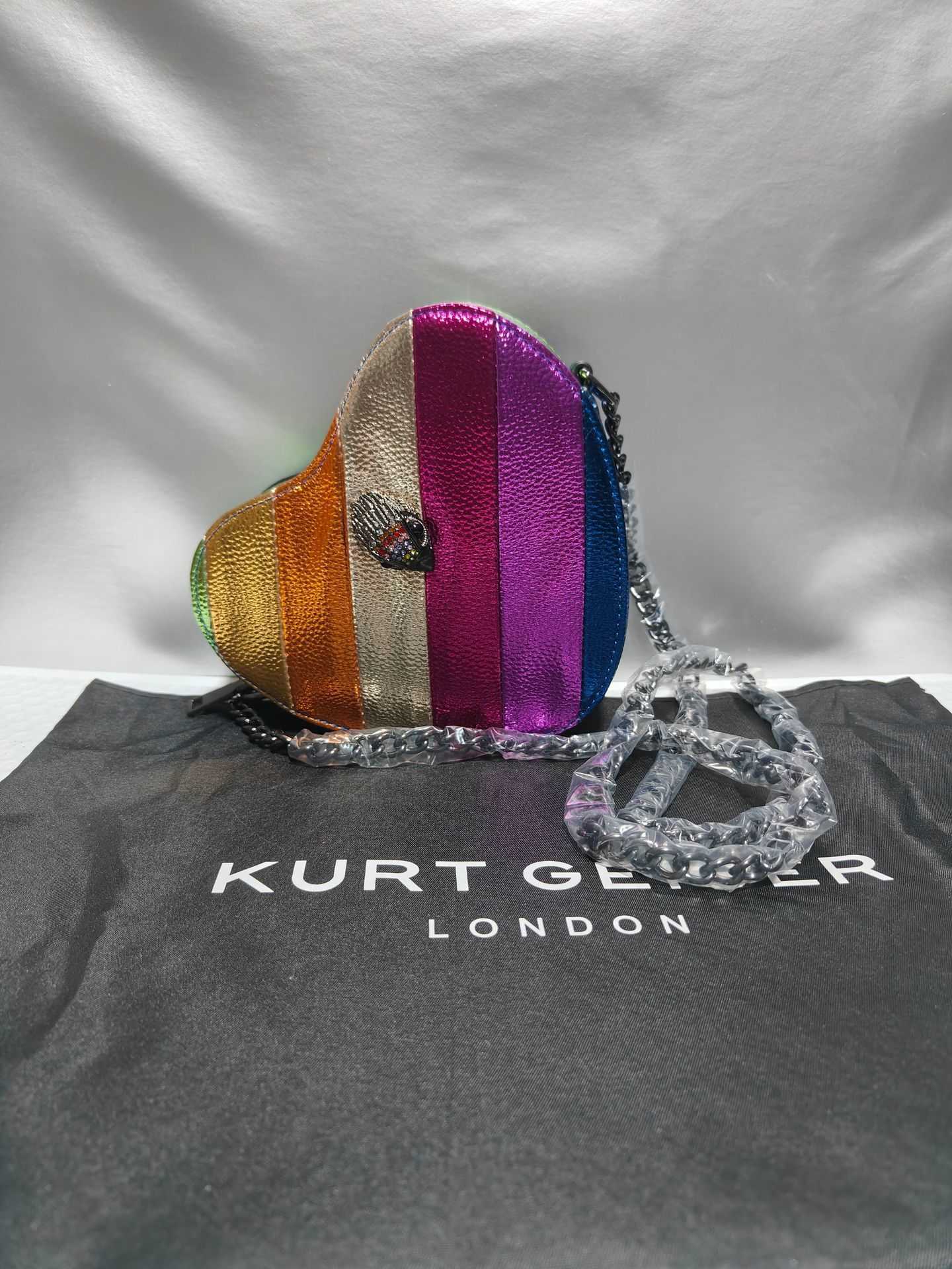 

kurt geiger handbags Kurt Geiger London New Eagle Head Bag Women's Heart shaped Bag Contrast Stereo Bag, Type i
