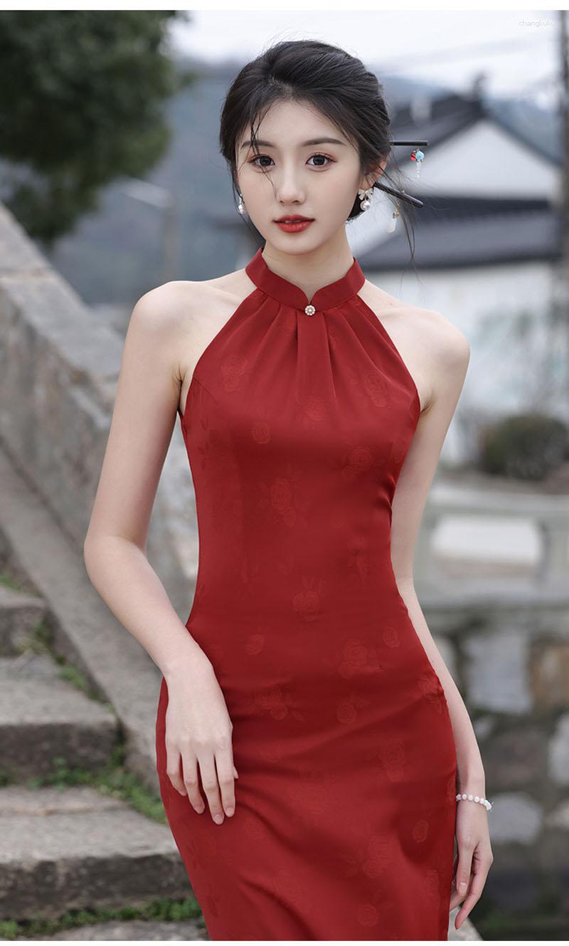 Ethnic Clothing Wine Red Women Improved Long Cheongsam Slim Vintage Halter Dress Chinese Style Costumes Sexy Elegant Sleeveless Backless
Ethnic Clothing Wine Red Women Improved Long Cheongsam Slim Vintage Halter Dress Chinese Style Costumes Sexy Elegant Sleeveless Backless
