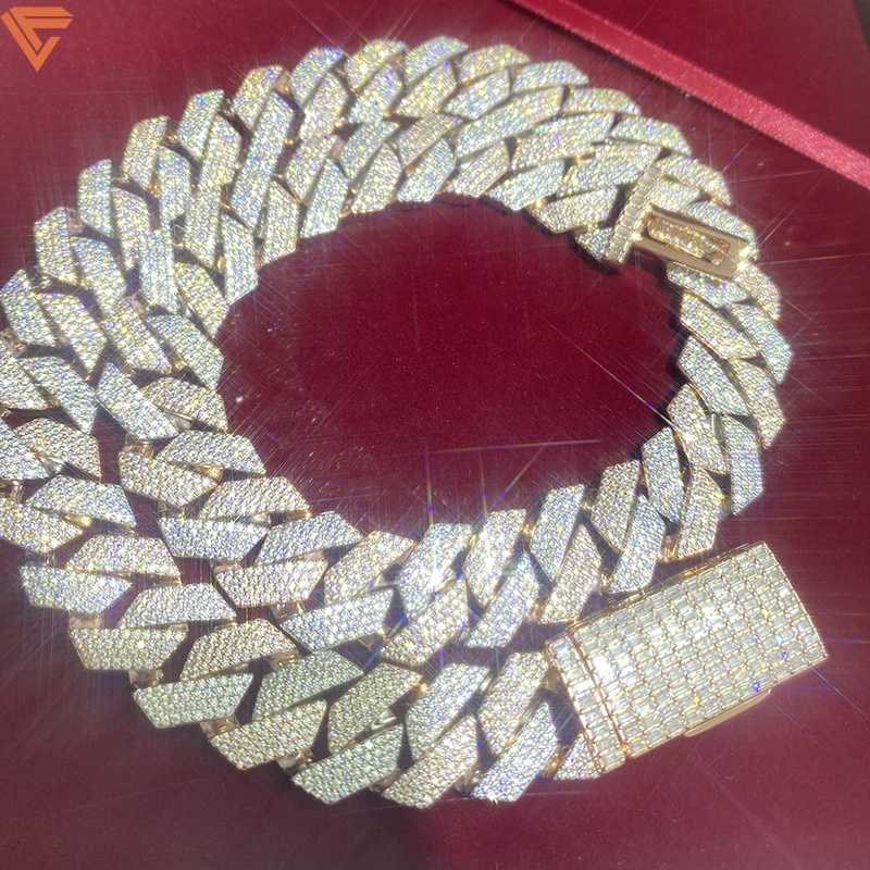 necklace moissanite chain Custom Hip Hop Luxury Necklace Handmade 18mm Width Vvs d Moissanite Diamond Cuban Link Chain
