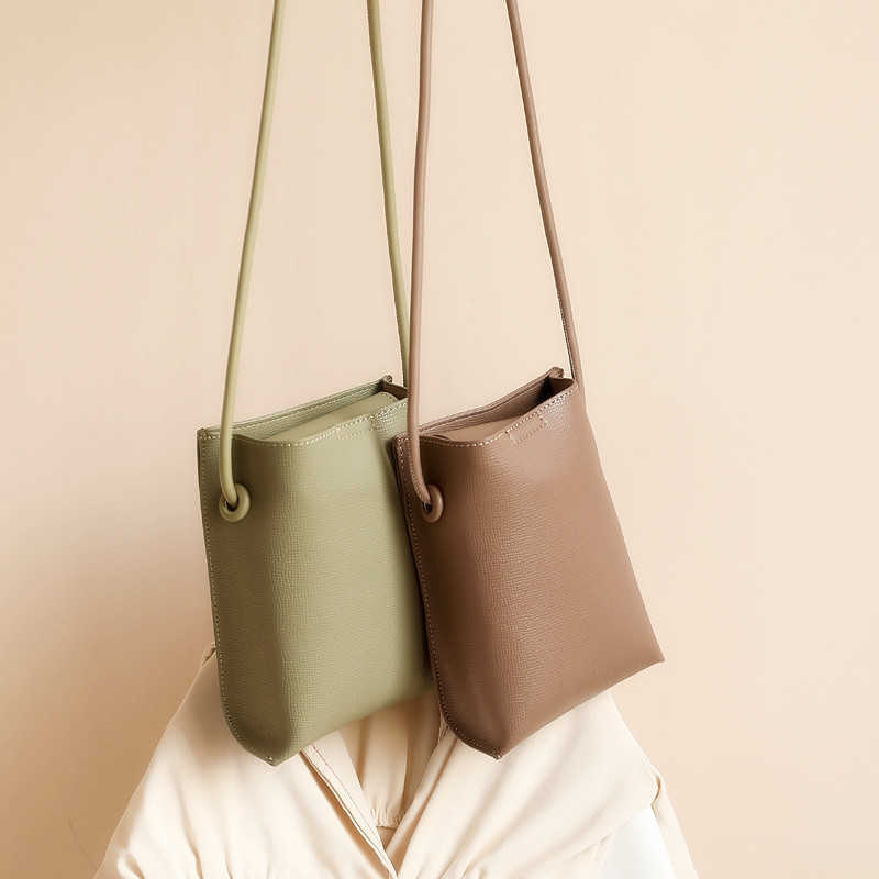 New Korean vertical mobile phone bag women's fashion simple small satchel ins Mini cross small bag, Blue5
New Korean vertical mobile phone bag women's fashion simple small satchel ins Mini cross small bag, Blue5