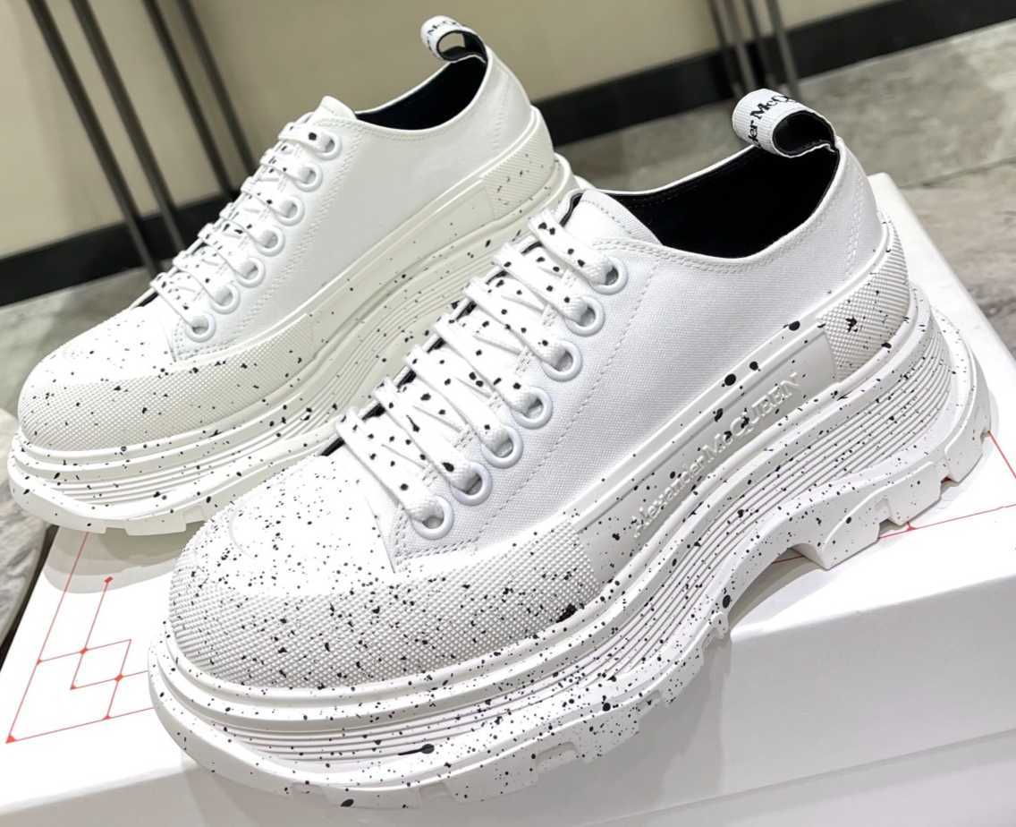 Womens and mens designer Sneaker luxury designer shoes - high quality EU SIZE sneakers, Multi 2
Womens and mens designer Sneaker luxury designer shoes - high quality EU SIZE sneakers, Multi 2