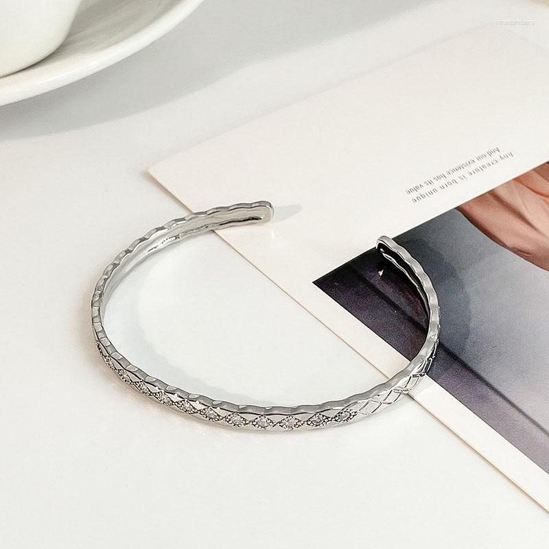 Bangle Korean Style Wavy Rhombus Simple Bracelet For Women Fashionable Trendy Design Female Bracelets Jewelry Prensent
Bangle Korean Style Wavy Rhombus Simple Bracelet For Women Fashionable Trendy Design Female Bracelets Jewelry Prensent
