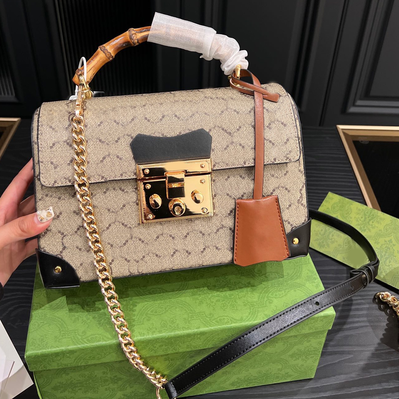 Bamboo Bag Designer Brand Bag Cross Body Chains Totes 2023 Luxury Handbag Fashion Shoulder High Quality Bag Women Letter Purse Phone Wallet Floral, Box
Bamboo Bag Designer Brand Bag Cross Body Chains Totes 2023 Luxury Handbag Fashion Shoulder High Quality Bag Women Letter Purse Phone Wallet Floral, Box