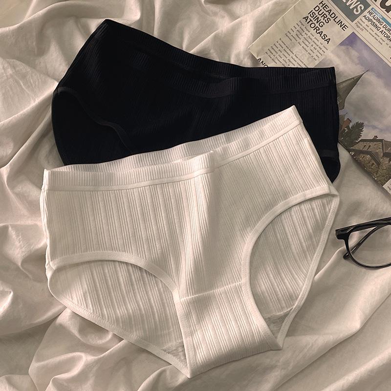 Women's Panties Simple Fashion Women's Underwear Solid Color Cotton Striped Seamless Briefs Comfortable Breathable Mid-waist Triangle, Black
Women's Panties Simple Fashion Women's Underwear Solid Color Cotton Striped Seamless Briefs Comfortable Breathable Mid-waist Triangle, Black