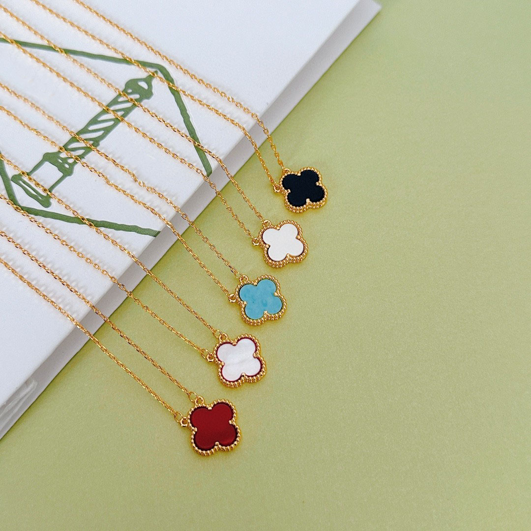 Designer Jewelry Brass Clover Necklace 4 Leaf Pendant Luxury Chain Fashion Classic Women Valentine's Day Gift Bracelet Engagement Jewelry
Designer Jewelry Brass Clover Necklace 4 Leaf Pendant Luxury Chain Fashion Classic Women Valentine's Day Gift Bracelet Engagement Jewelry