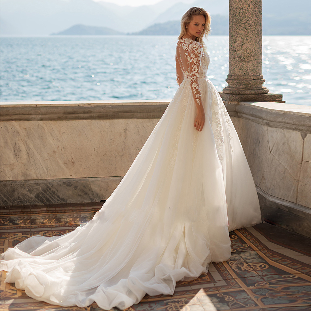 Ivory Wedding Dress with Long Sleeve Bead Lace Appliques Bridal Gown Jewel Neck Tulle Bohemian robe de mariee Sweep Train