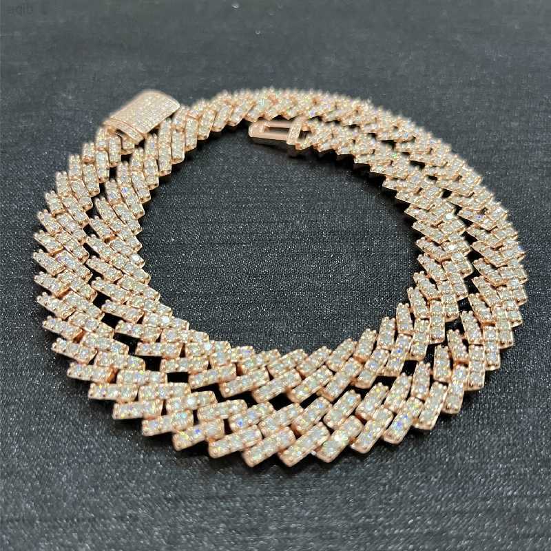 Hip Hop Cuban Chain 10mm Iced Moissanite Diamond Cuban Chains Necklace in Rose Gold
Hip Hop Cuban Chain 10mm Iced Moissanite Diamond Cuban Chains Necklace in Rose Gold