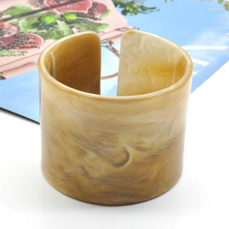 Bangle Chunky Wide Width Thick Acrylic Resin Bangles For Women Stylish Ankle JewelryBangleBangle Raym22
Bangle Chunky Wide Width Thick Acrylic Resin Bangles For Women Stylish Ankle JewelryBangleBangle Raym22