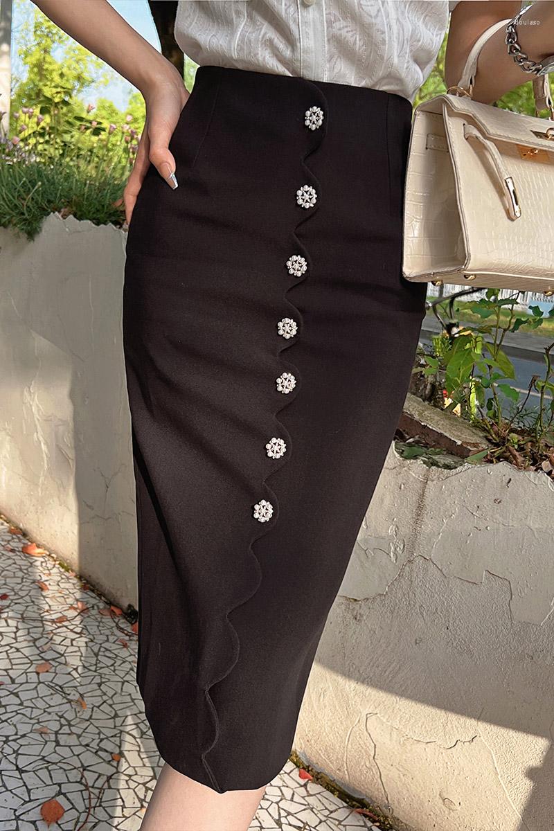 Skirts Dabuwawa Pencil Skirt Beaded Decorative Buckle High Waist Back To Shool Trend Vintage Women Bottom DM1BSK018, Black
Skirts Dabuwawa Pencil Skirt Beaded Decorative Buckle High Waist Back To Shool Trend Vintage Women Bottom DM1BSK018, Black