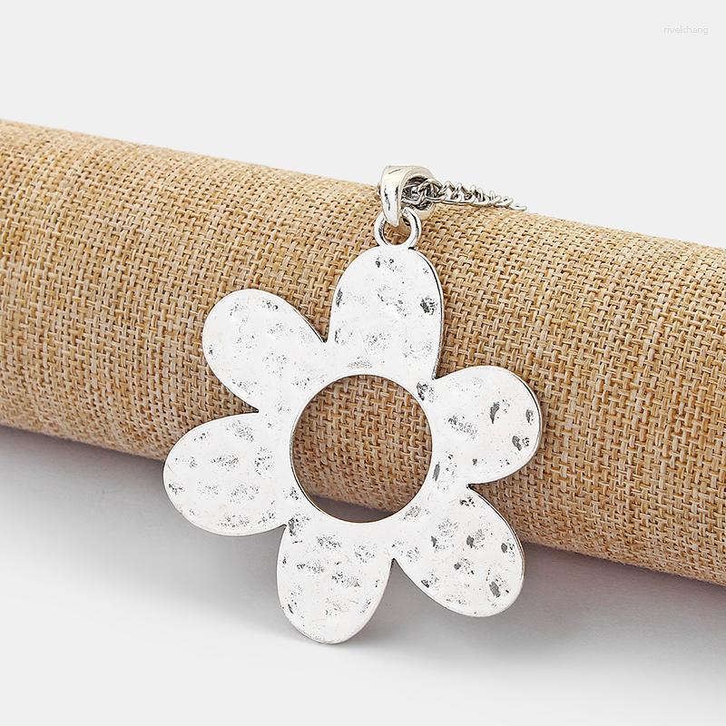 Pendant Necklaces 1pcs Tibetan Silver Large Hollow Sun Flower Hammered Necklace Chain With 4cm Extension 95cm Link Jewelry
Pendant Necklaces 1pcs Tibetan Silver Large Hollow Sun Flower Hammered Necklace Chain With 4cm Extension 95cm Link Jewelry