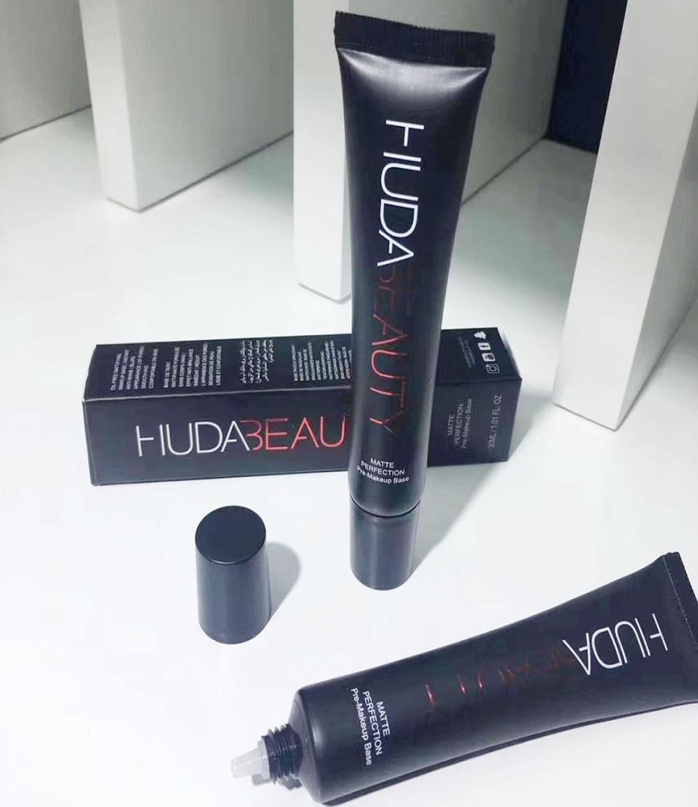 Hud PREMAKEUP BASE Primer Liquid Foundation fond de teint 30ml Moisturizer Kit Easy to Wear9137464, Sky blue
Hud PREMAKEUP BASE Primer Liquid Foundation fond de teint 30ml Moisturizer Kit Easy to Wear9137464, Sky blue