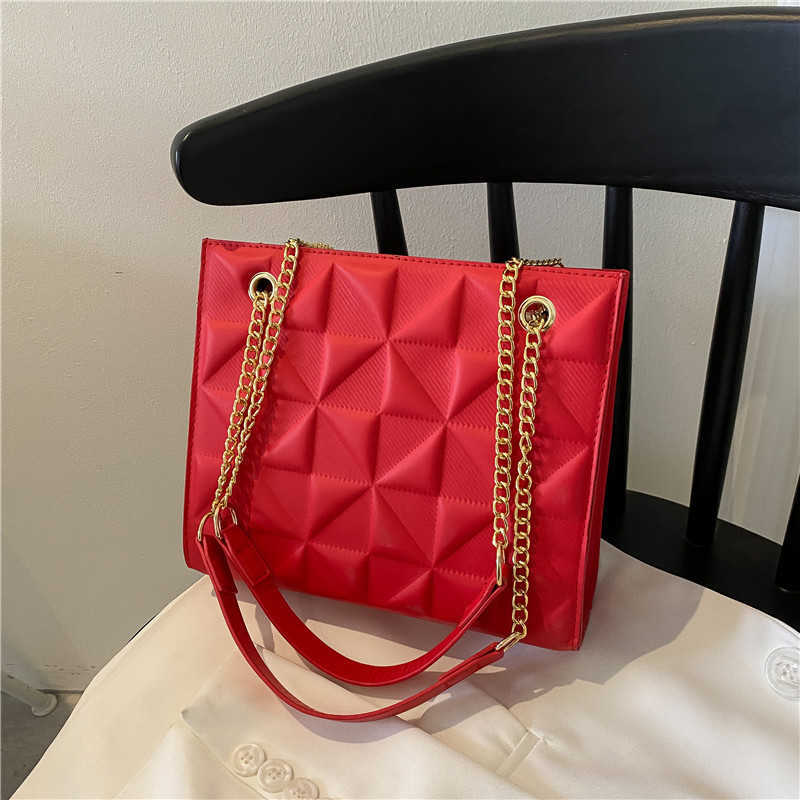 Simple Women's Fashion Bag New 2022 Spring and Summer New Fashion Texture Chain Crossbody Bag Casual Shoulder Bag, Red7
Simple Women's Fashion Bag New 2022 Spring and Summer New Fashion Texture Chain Crossbody Bag Casual Shoulder Bag, Red7