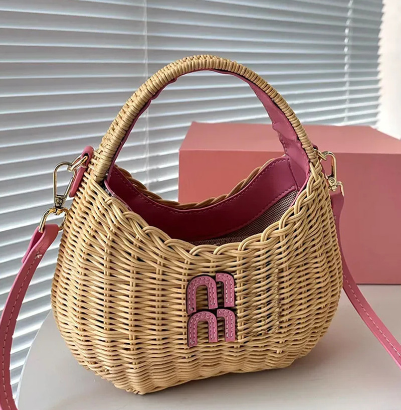 Rattan Designer Bag Luxury Designer Handbags Mini Hobos Womens Totes Pink Crossbody Shouder Bags Wander clutch Vegetable Basket Travel Purse, M1
Rattan Designer Bag Luxury Designer Handbags Mini Hobos Womens Totes Pink Crossbody Shouder Bags Wander clutch Vegetable Basket Travel Purse, M1