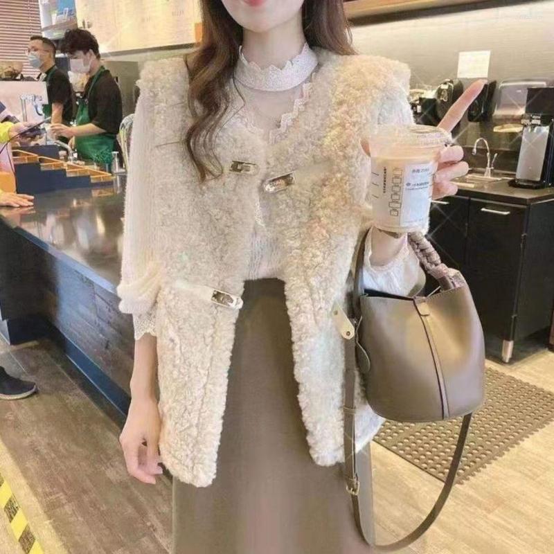 Women' Fur Furry Winter Mid Faux Coats Warm Thick Soft Fluffy Coat Women V Neck Sleeveless Loose Casual 2023 Autumn Outerwear M460, White
Women' Fur Furry Winter Mid Faux Coats Warm Thick Soft Fluffy Coat Women V Neck Sleeveless Loose Casual 2023 Autumn Outerwear M460, White