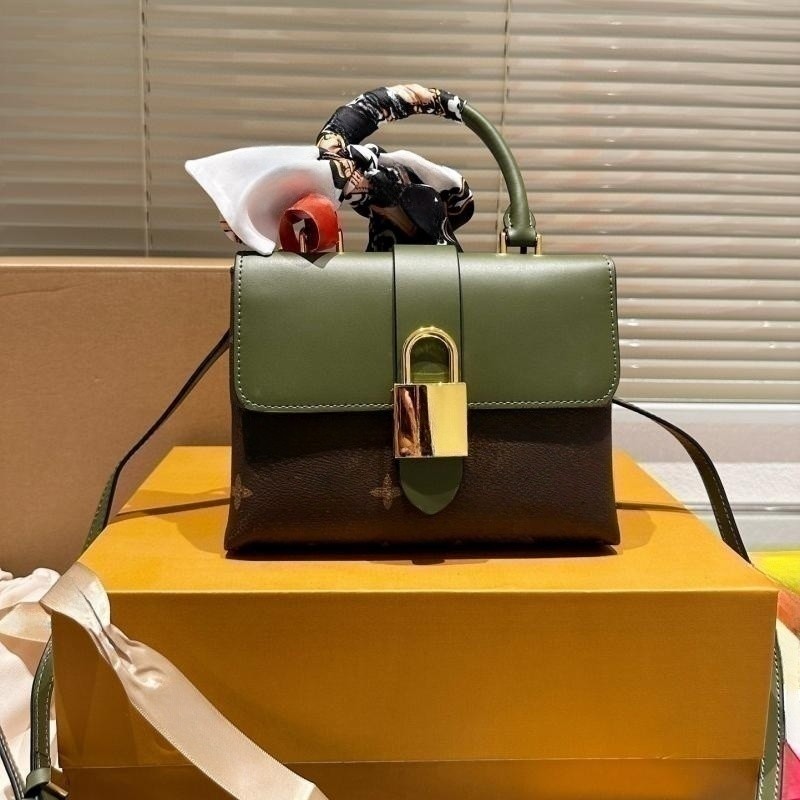 Luxury designer bag women's tote new shoulder bag fashion crossbody bag silk scarf leather bag casual flower ladies bag premium tote bag classic purse
Luxury designer bag women's tote new shoulder bag fashion crossbody bag silk scarf leather bag casual flower ladies bag premium tote bag classic purse