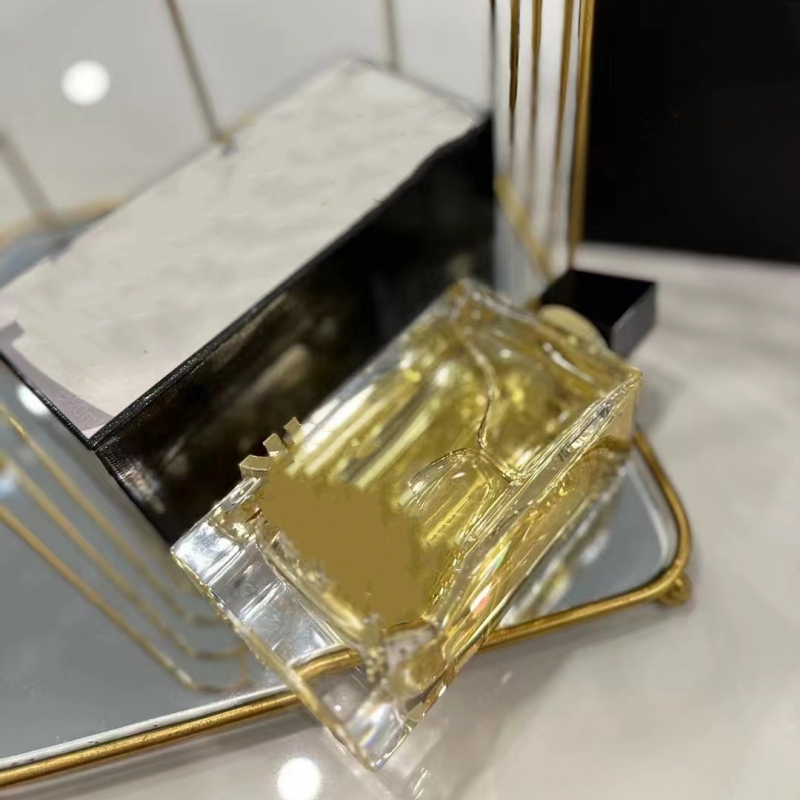 Designer Perfumes Parfum 90ml Y 100ML man Woman Sexy Fragrance EDP Parfums high quality fast ship
Designer Perfumes Parfum 90ml Y 100ML man Woman Sexy Fragrance EDP Parfums high quality fast ship
