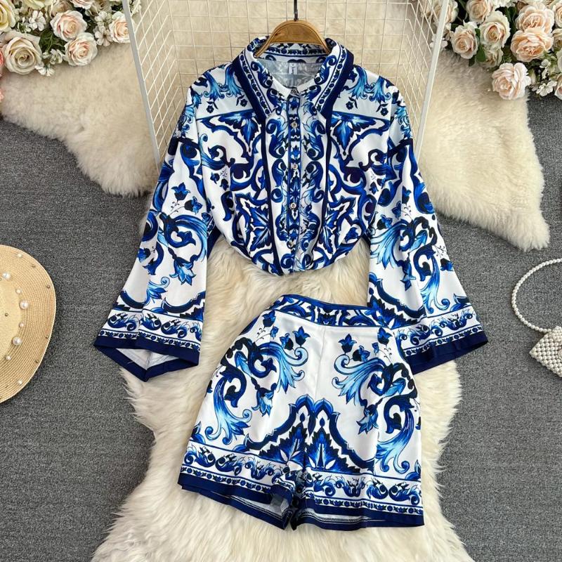 Women's Tracksuits Fashion Set Women Vintage Flare Sleeves Loose Celadon Print Single Breasted Shirt High Waist Shorts Two Piece Sets, Blue
Women's Tracksuits Fashion Set Women Vintage Flare Sleeves Loose Celadon Print Single Breasted Shirt High Waist Shorts Two Piece Sets, Blue