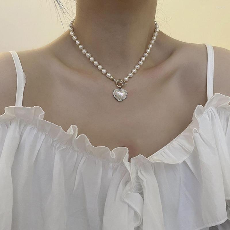 Pendant Necklaces Unique Faux Pearl Necklace Geometric Clavicle Shiny Women Fashion Imitation Charm Dress Up
Pendant Necklaces Unique Faux Pearl Necklace Geometric Clavicle Shiny Women Fashion Imitation Charm Dress Up