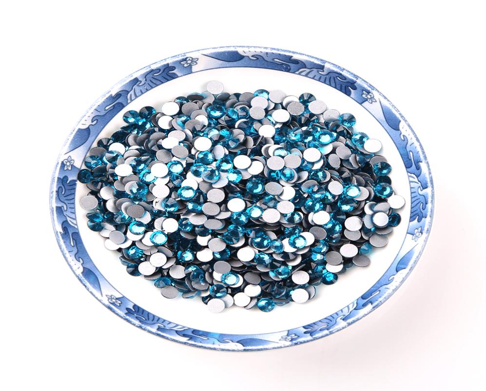 Top Blue Zircon 1440 Pieces ss12 Non fix Rhinestones Glass Stones Crystal Flat Back Rhinestones Iron On For Wedding Dress Safe2523464
Top Blue Zircon 1440 Pieces ss12 Non fix Rhinestones Glass Stones Crystal Flat Back Rhinestones Iron On For Wedding Dress Safe2523464