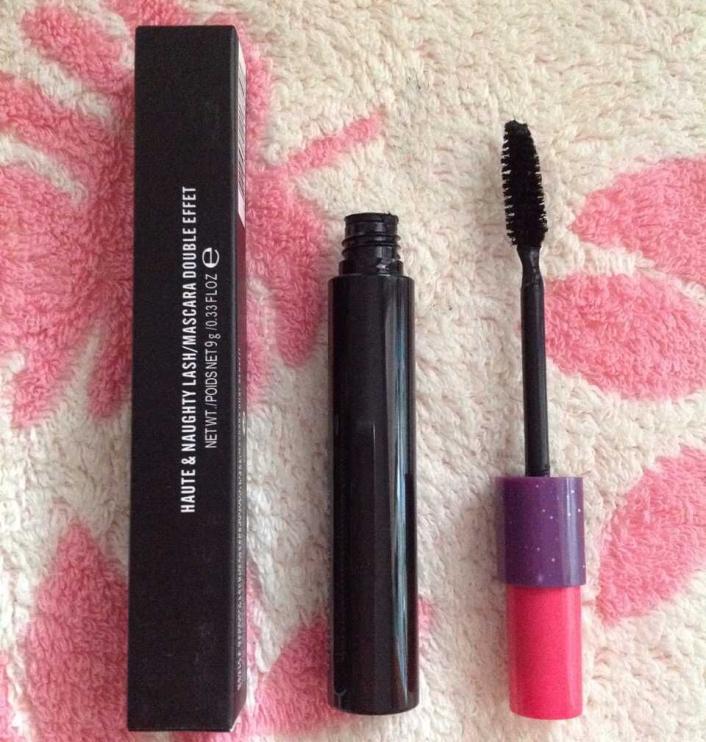 12 PCS MAKEUP NEW Haute Naughty Lash Mascara Volume Instantane6025243, Black
12 PCS MAKEUP NEW Haute Naughty Lash Mascara Volume Instantane6025243, Black