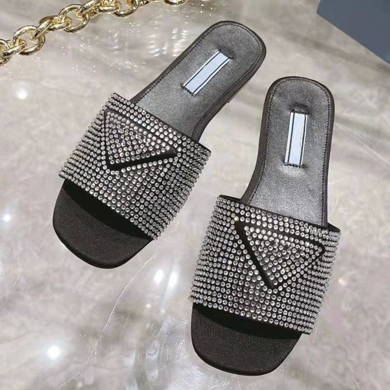 Designer Shoes Women Slippers Metal Triangle Water Diamond Slippers Flat Sandals Slippers Beach Shoes Outdoor Home Slippers Scuffs Designer Beach Shoes Sandals, Black
Designer Shoes Women Slippers Metal Triangle Water Diamond Slippers Flat Sandals Slippers Beach Shoes Outdoor Home Slippers Scuffs Designer Beach Shoes Sandals, Black