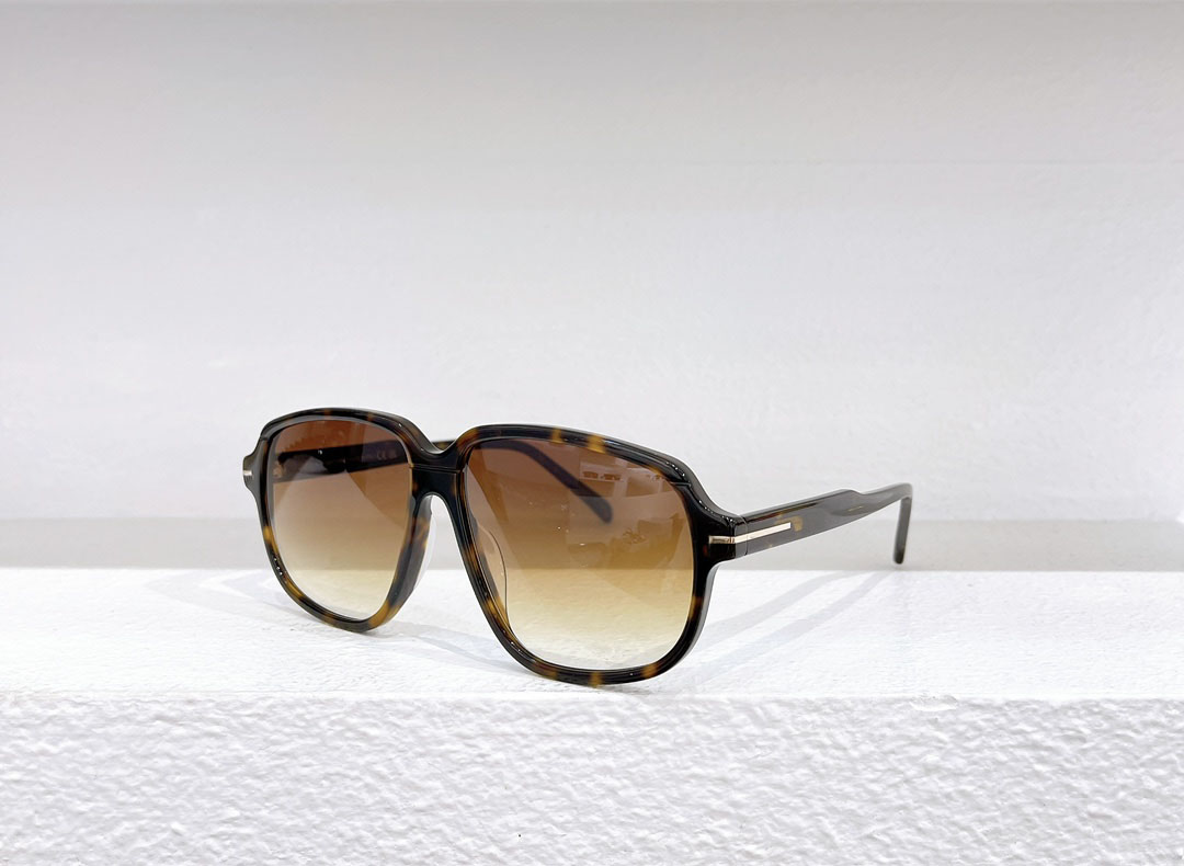 Men Sunglasses For Women Latest Selling Fashion Sun Glasses Mens Sunglass Gafas De Sol Glass UV400 Lens With Random Matching Box 1024
Men Sunglasses For Women Latest Selling Fashion Sun Glasses Mens Sunglass Gafas De Sol Glass UV400 Lens With Random Matching Box 1024