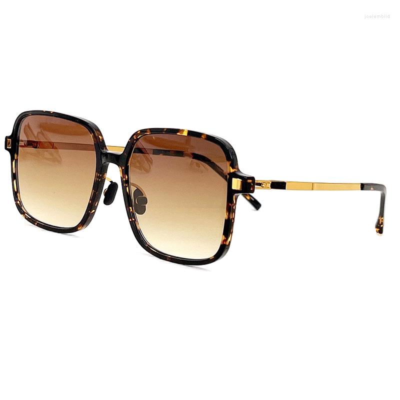 Sunglasses Luxury Design For Women And Men Fashion Sun Glasses Daily UV Protection Eyewear UV400 Eyeglasses Gafas De Sol Mujer
Sunglasses Luxury Design For Women And Men Fashion Sun Glasses Daily UV Protection Eyewear UV400 Eyeglasses Gafas De Sol Mujer