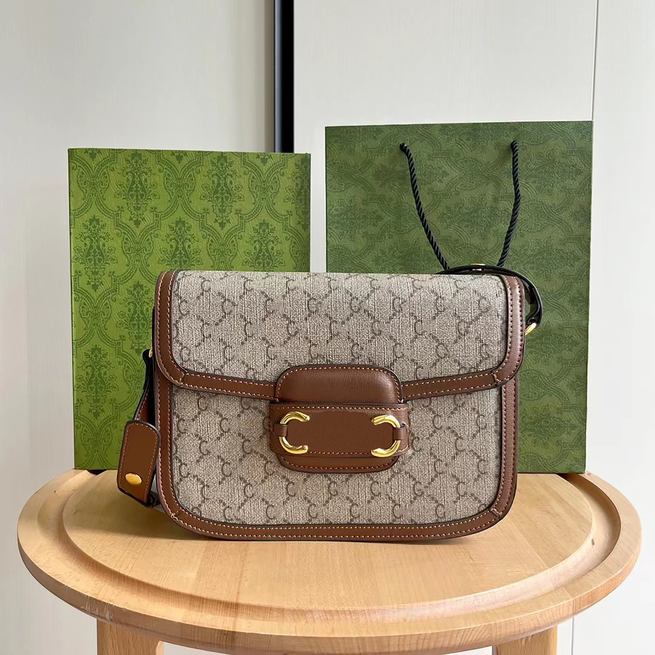 Original quality Luxury goods shoulder bag designer bags woman caviar leather bags fashion High-End chain lady purse, Cream
Original quality Luxury goods shoulder bag designer bags woman caviar leather bags fashion High-End chain lady purse, Cream
