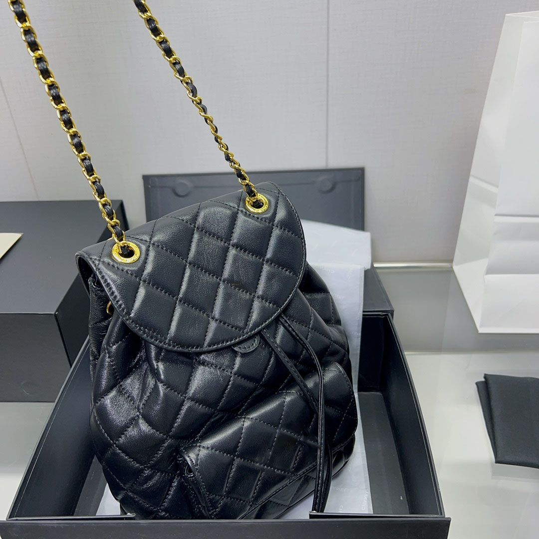 Channel Cross-body Backpack Business Mini Backpack One-shoulder Wallet Luxury Female Purse Wallet Designer Card Holder Diagonal Duma Mini Ha, Black
Channel Cross-body Backpack Business Mini Backpack One-shoulder Wallet Luxury Female Purse Wallet Designer Card Holder Diagonal Duma Mini Ha, Black