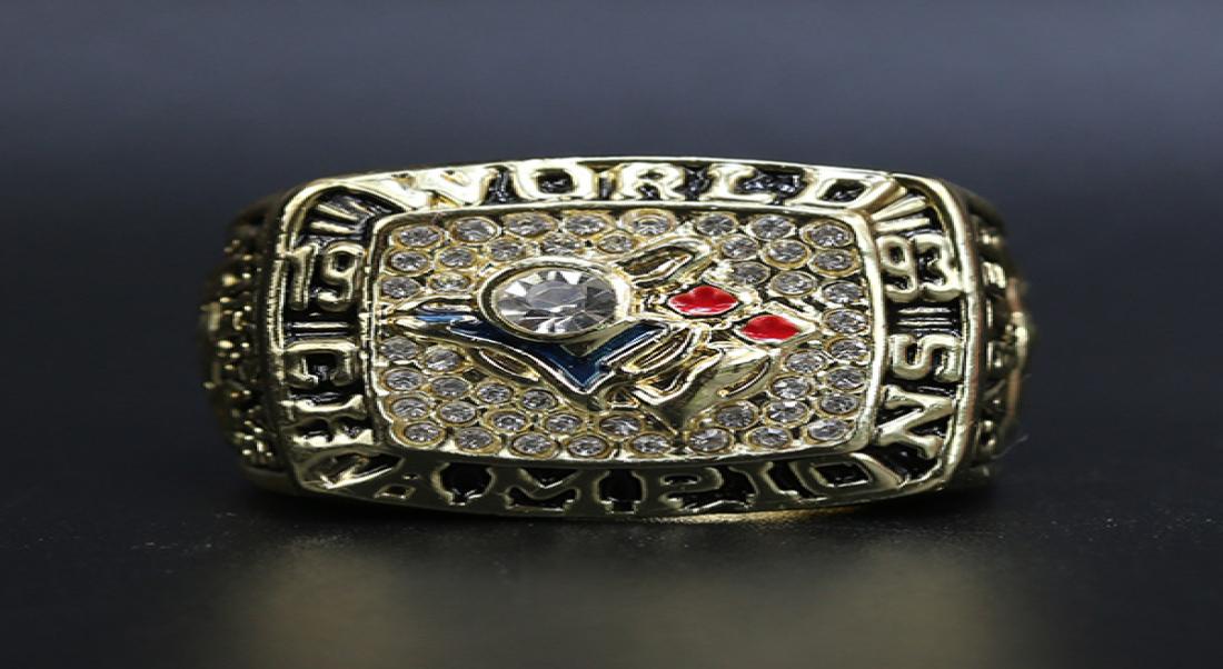 1993 Toronto B l u e J a y s Baseball World Championship Ring with Wooden Display Box Men Fan Gift whole Drop 2343566
1993 Toronto B l u e J a y s Baseball World Championship Ring with Wooden Display Box Men Fan Gift whole Drop 2343566
