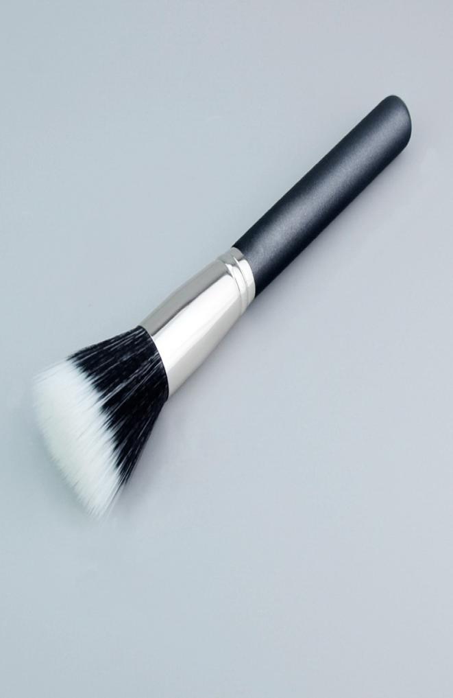 Blush Brush White Goat Hair Round Flat Head Doublelayer Loose Dazzling color Contouring Shadow Coloris Makeup Brushes4450020
Blush Brush White Goat Hair Round Flat Head Doublelayer Loose Dazzling color Contouring Shadow Coloris Makeup Brushes4450020