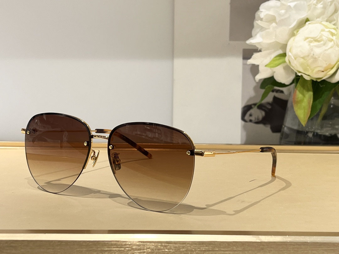 Men Sunglasses For Women Latest Selling Fashion Sun Glasses Mens Sunglass Gafas De Sol Glass UV400 Lens With Random Matching Box 328
Men Sunglasses For Women Latest Selling Fashion Sun Glasses Mens Sunglass Gafas De Sol Glass UV400 Lens With Random Matching Box 328