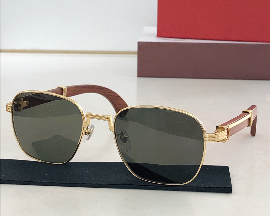 Fashion popular designer mens sunglasses 0363s classic vintage square shape wooden glasses summer outdoor leisure style eyewear UV protection come with case
Fashion popular designer mens sunglasses 0363s classic vintage square shape wooden glasses summer outdoor leisure style eyewear UV protection come with case