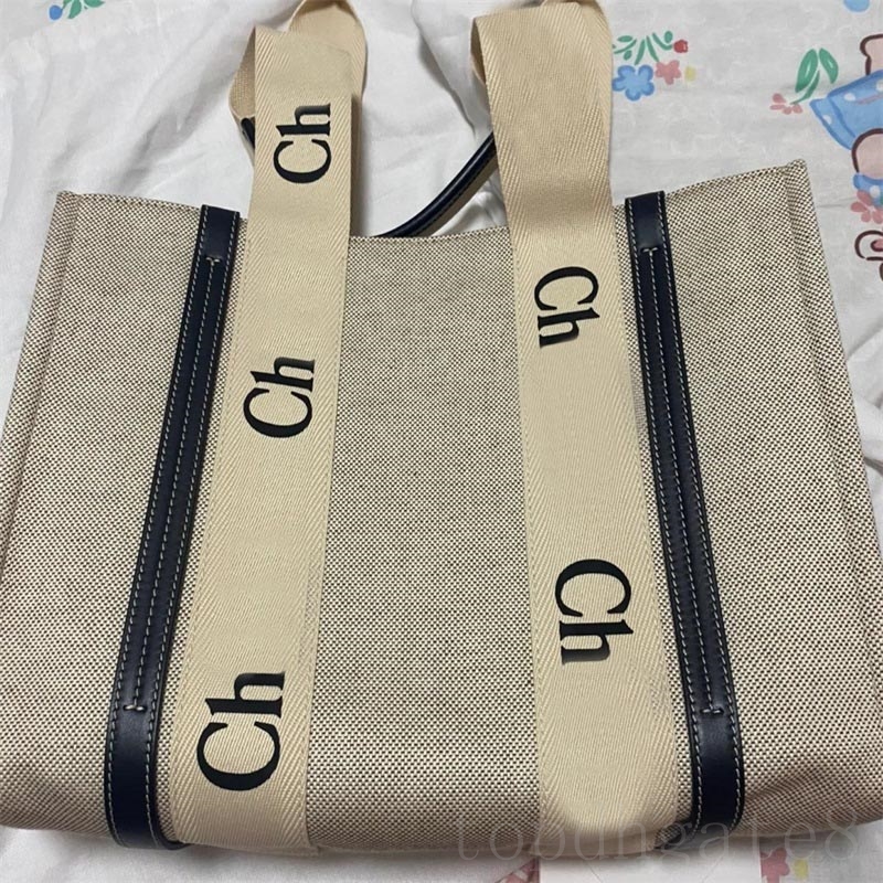 Creative crossbody bag square tote woody designer handbag with classic letter sac luxe canvas thin leather special adjustable strap beach bags for ladies XB039 E23, 1#
Creative crossbody bag square tote woody designer handbag with classic letter sac luxe canvas thin leather special adjustable strap beach bags for ladies XB039 E23, 1#