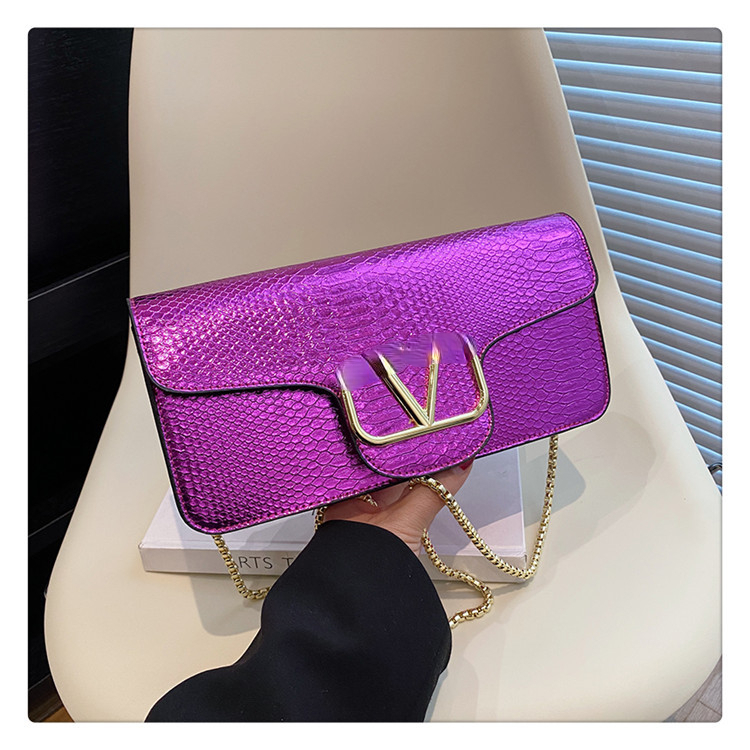 American Style Trendy Women's Bags Fashion Small Square Bag High-Grade Chain Women's Underarm Messenger Bag, 27*13*5cm
American Style Trendy Women's Bags Fashion Small Square Bag High-Grade Chain Women's Underarm Messenger Bag, 27*13*5cm