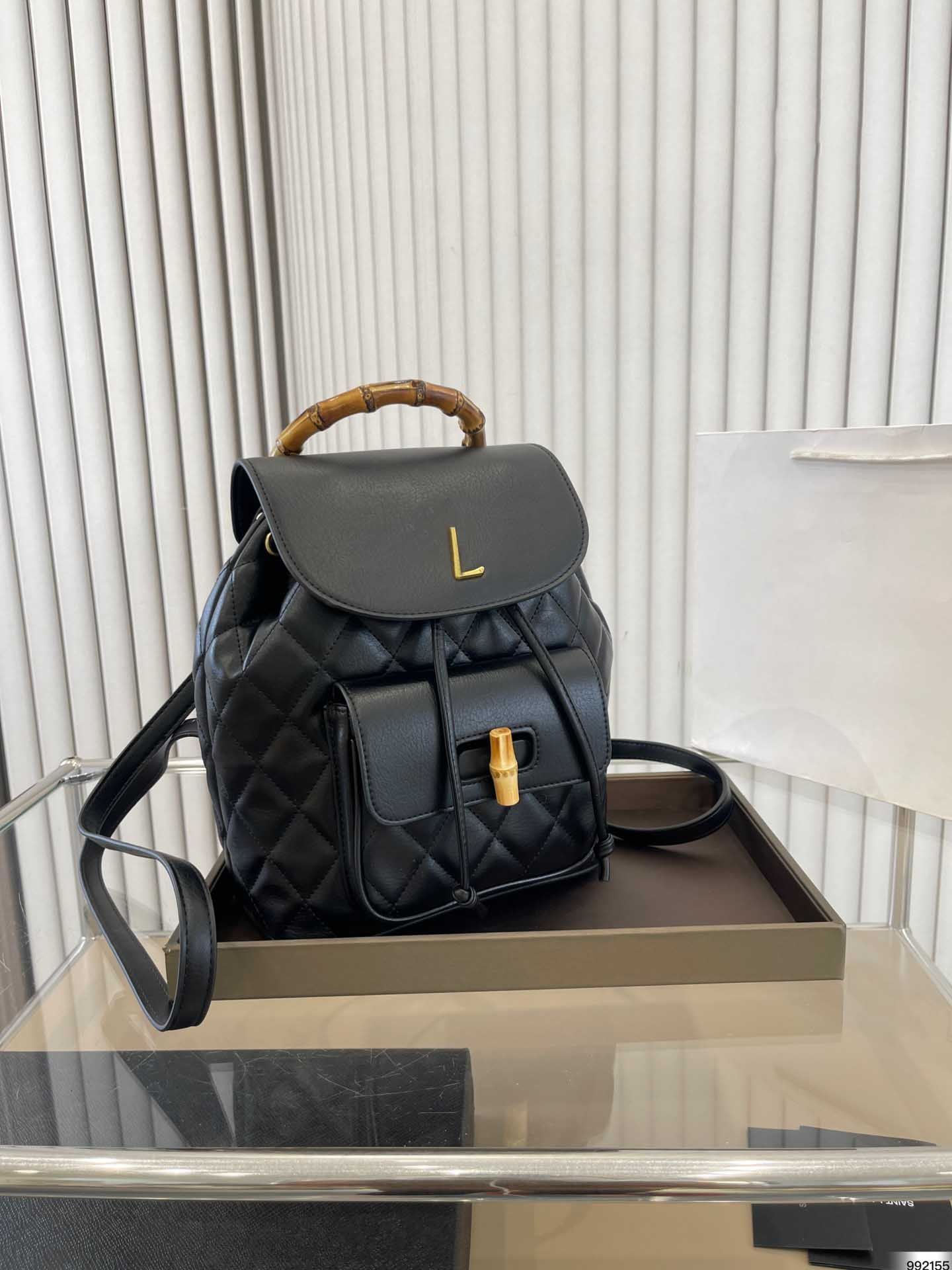 ladies backpack rhombic summer explosions bag retro black shoulder new bamboo Brand bag Khwhf
ladies backpack rhombic summer explosions bag retro black shoulder new bamboo Brand bag Khwhf
