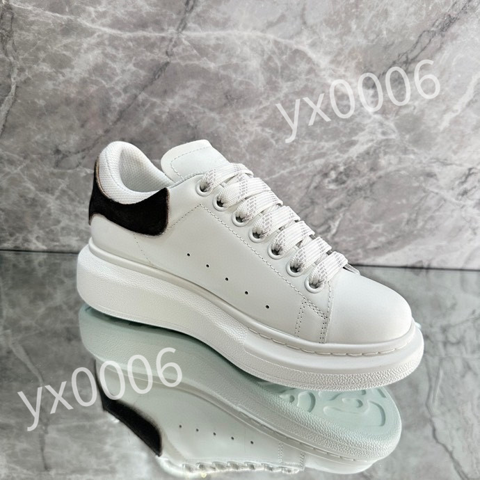 2023 new Hot Designers sneaker Casual Shoe Sole White Black Leather Womens mens high-quality Flat Lace Up Trainers sneakers size 35-46, 11
2023 new Hot Designers sneaker Casual Shoe Sole White Black Leather Womens mens high-quality Flat Lace Up Trainers sneakers size 35-46, 11