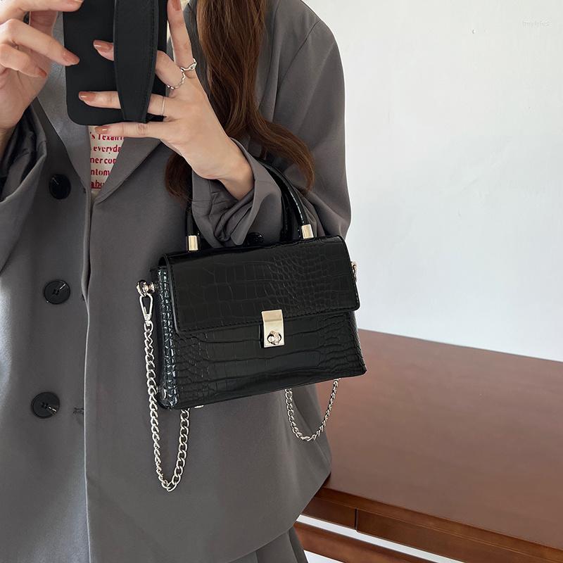 Evening Bags 2023 Style Temperament Crocodile Pattern Small Square Bag Women's Fashion Versatile One Shoulder Messenger High Sense, Black
Evening Bags 2023 Style Temperament Crocodile Pattern Small Square Bag Women's Fashion Versatile One Shoulder Messenger High Sense, Black