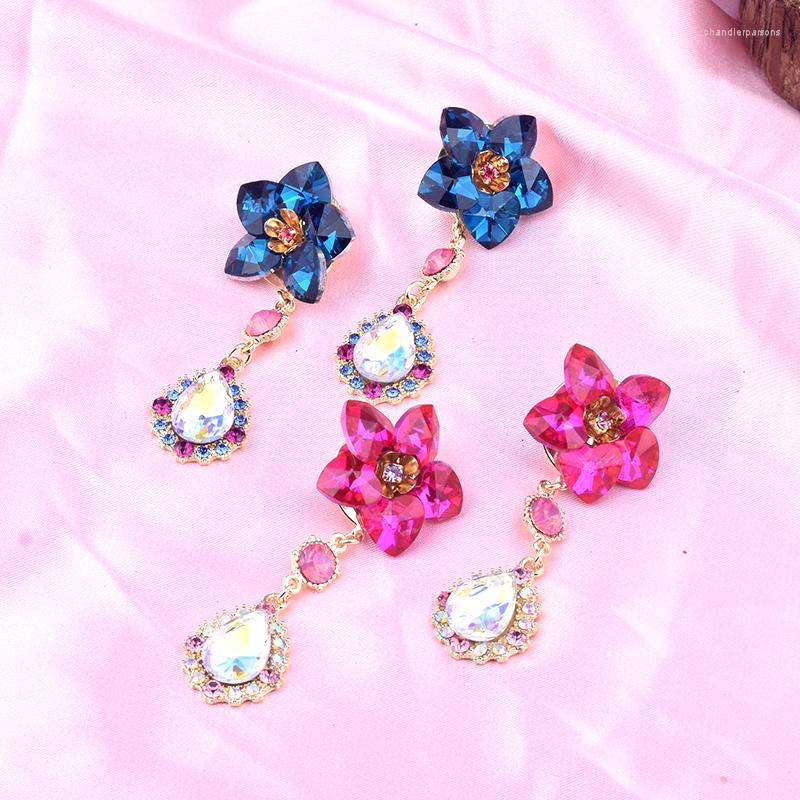 Stud Earrings Crystal Flower Opal Rainbow Color Women's Drop Tassel Luxury Shiny Wedding Jewelry Party Gift Korean
Stud Earrings Crystal Flower Opal Rainbow Color Women's Drop Tassel Luxury Shiny Wedding Jewelry Party Gift Korean