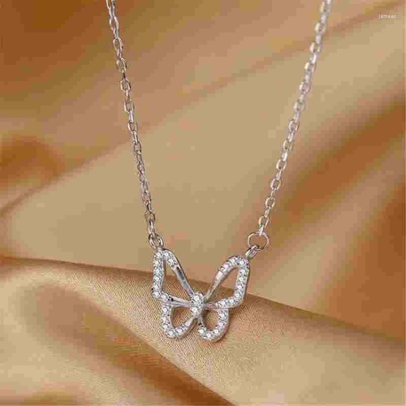 Pendant Necklaces Simple Hollow Out Butterfly Crystal Necklace For Women Temperament Elegant Clavicle Chain Fashion Jewelry Gifts
Pendant Necklaces Simple Hollow Out Butterfly Crystal Necklace For Women Temperament Elegant Clavicle Chain Fashion Jewelry Gifts