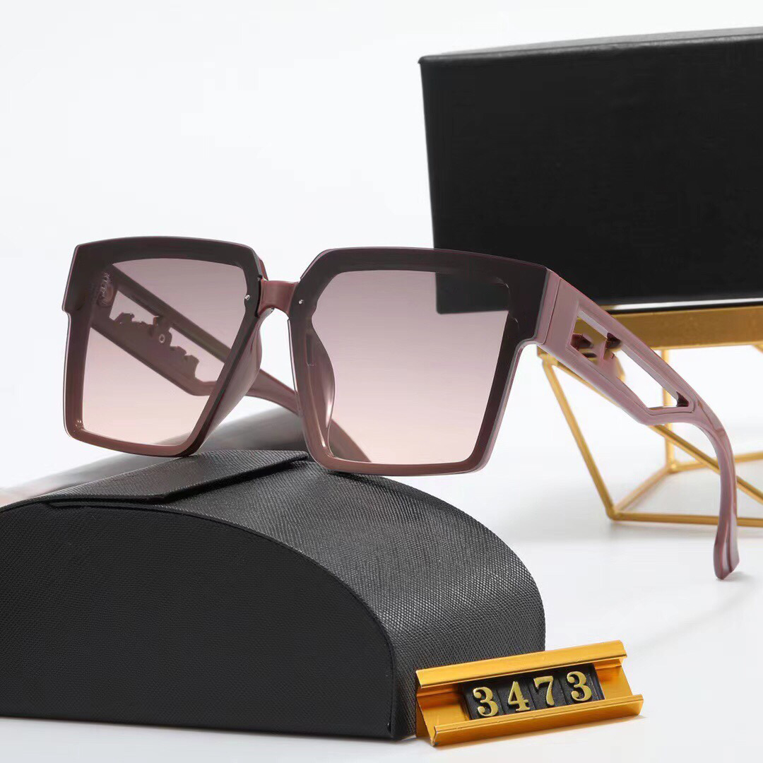Designer sunglasses women designer sunglasses men fashion full frame adumbral street fashion beach catwalk suitable for all wear womens sunglasses unisex
Designer sunglasses women designer sunglasses men fashion full frame adumbral street fashion beach catwalk suitable for all wear womens sunglasses unisex