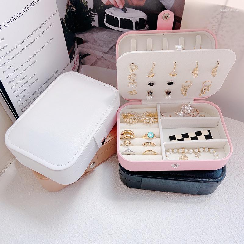 Jewelry Pouches Lady's PU Leather Box Travel Rings Display Holder Solid Color Double-layer Bracelet Storage Packaging Cases
Jewelry Pouches Lady's PU Leather Box Travel Rings Display Holder Solid Color Double-layer Bracelet Storage Packaging Cases