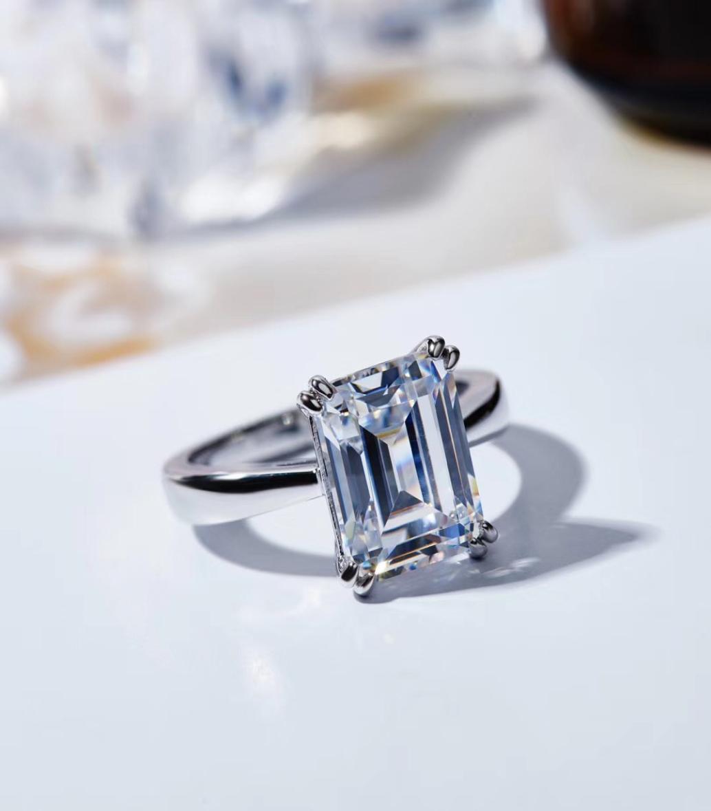 Fashion2020 early spring series single diamond ring S925 silver plated 18K gold emerald cut women039s fashion jewelry9985660
Fashion2020 early spring series single diamond ring S925 silver plated 18K gold emerald cut women039s fashion jewelry9985660